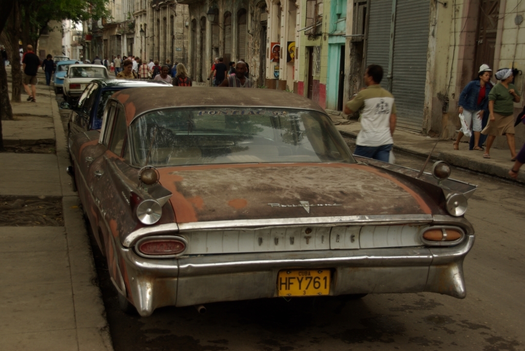 Cuba_2011_050.JPG - Pontiac